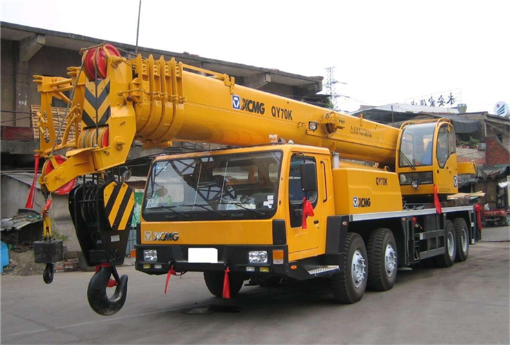 西盟县吊车出租选择重点